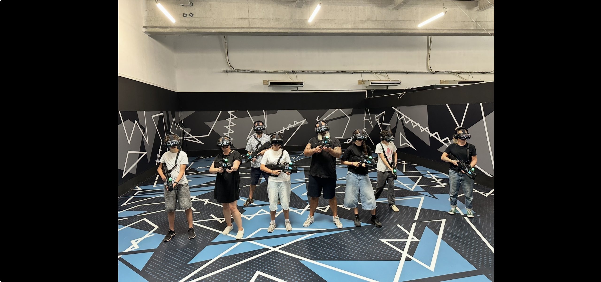 Arène de réalité virtuelle free roam 200m² chez BassinVR à Biganos, Bassin d'Arcachon